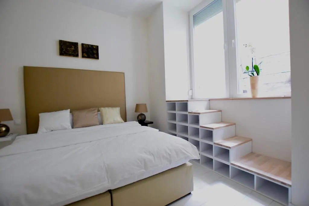 Binder-Home Stylish Studios Budapest/Parliament 0*, Budapest