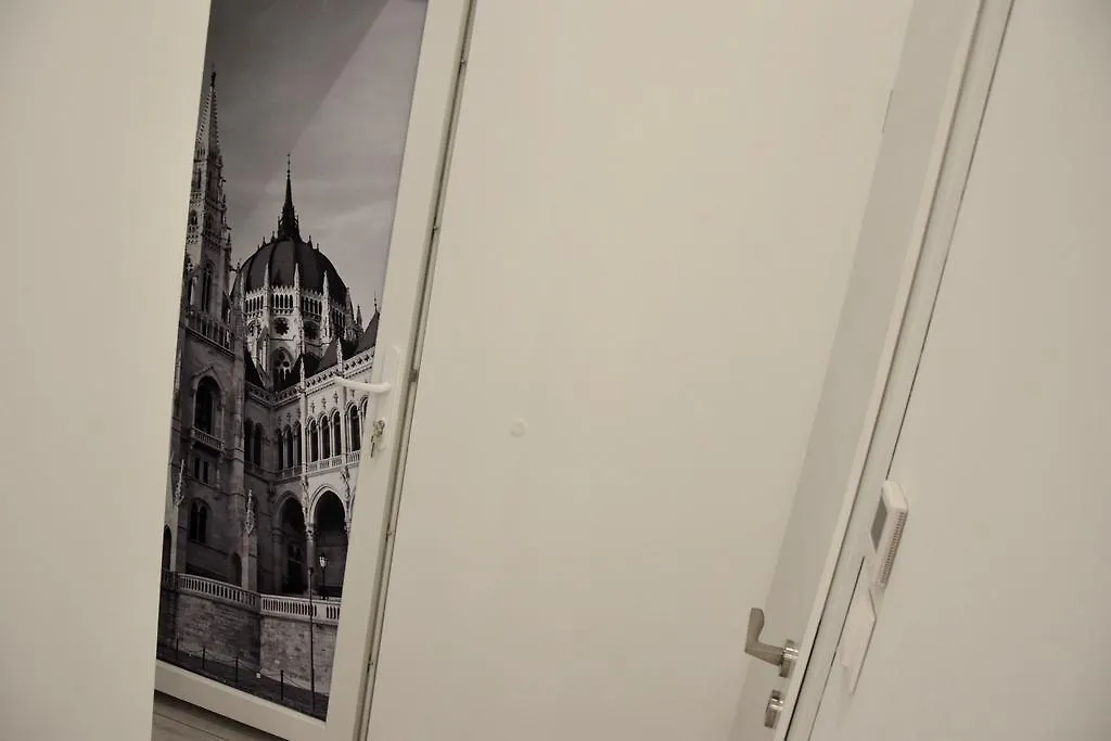 Binder-Home Stylish Studios Budapest/Parliament Hungary